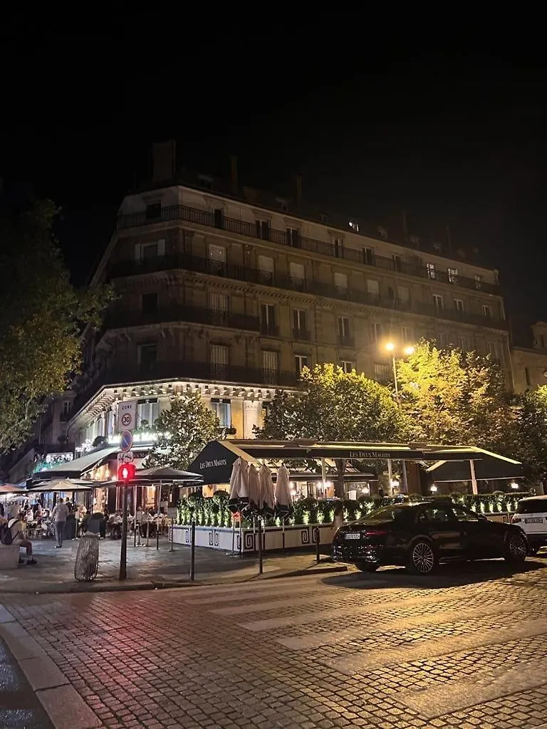 Appartement Saint-Germain-Des-Pres Paris Apartment